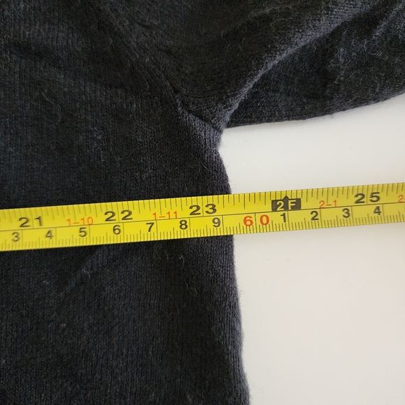 3 Sweaters XL - Picture 11 of 15